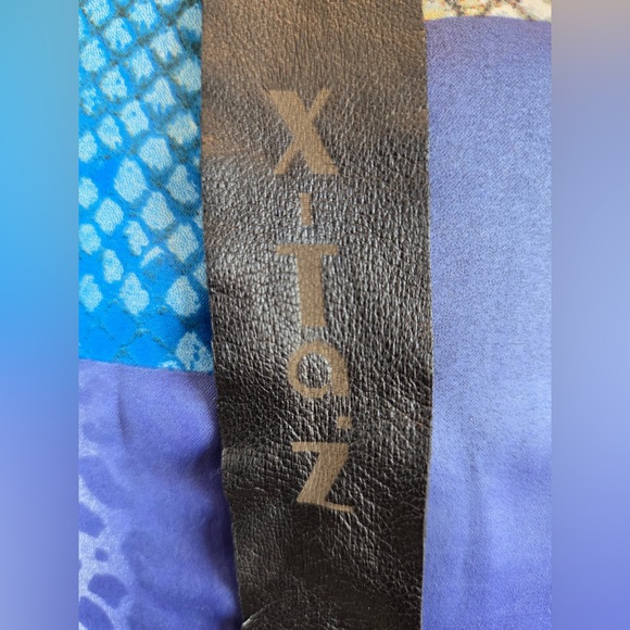 Vintage-Inspired Studded Cropped Leather Jacket - Collarless Open-Front Blazer - Picture 13 of 14